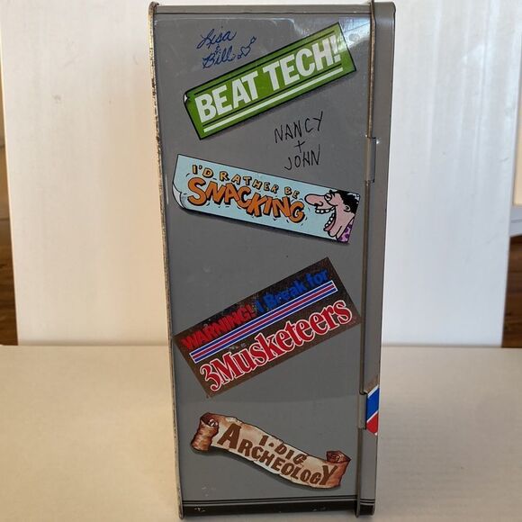 Vintage Tin Three Musketeers Candy School Locker Design Mars Inc. 1989 - Picture 3 of 16